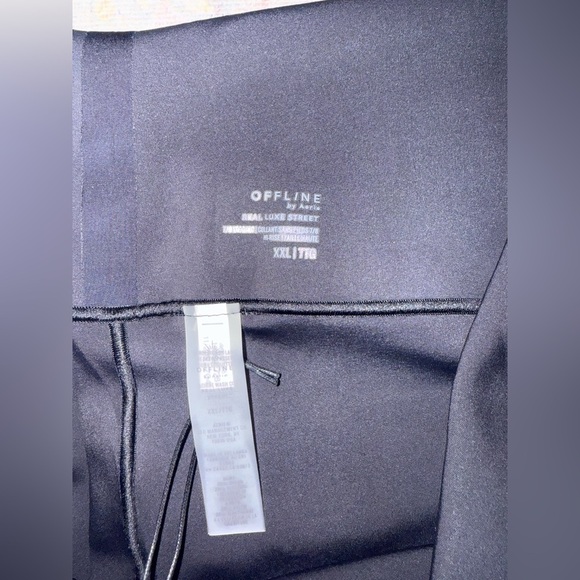 Offline by aerie Black Hi-Rise Real Luxe Street 7/8 Leggings NWT - Picture 2 of 6